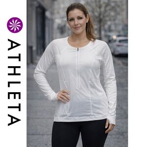 Athleta white 3/4th zip Athletic jacket thumb holes